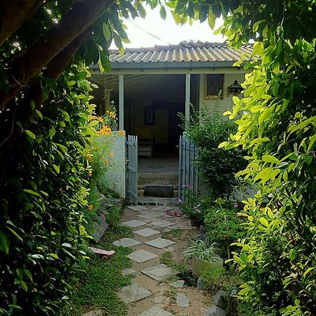Green Bird Mirissa Exterior photo